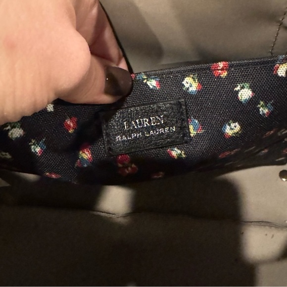 Lauren Ralph Lauren Black Floral Nylon Medium Keaton Tote EUC - Picture 9 of 12